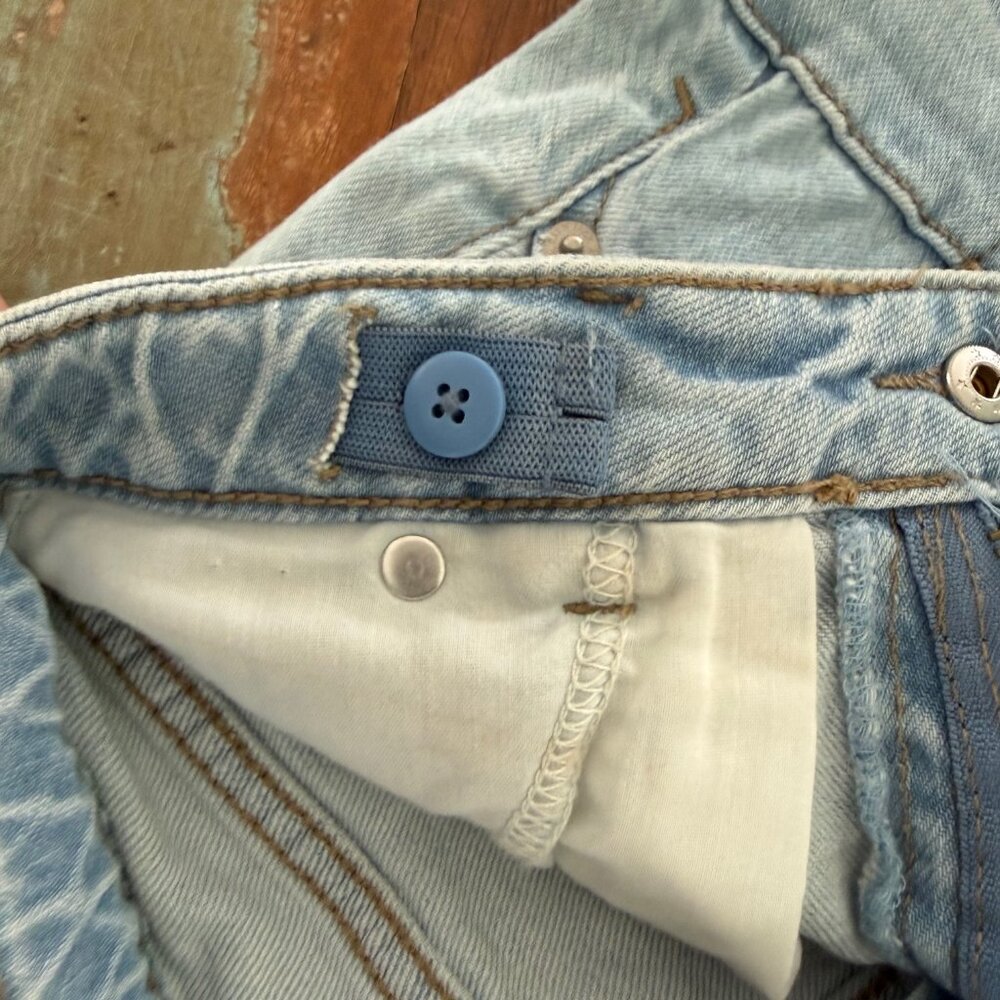 Cat & Jack Girls Denim Mini Skirt Size 8 - Picture 5 of 9